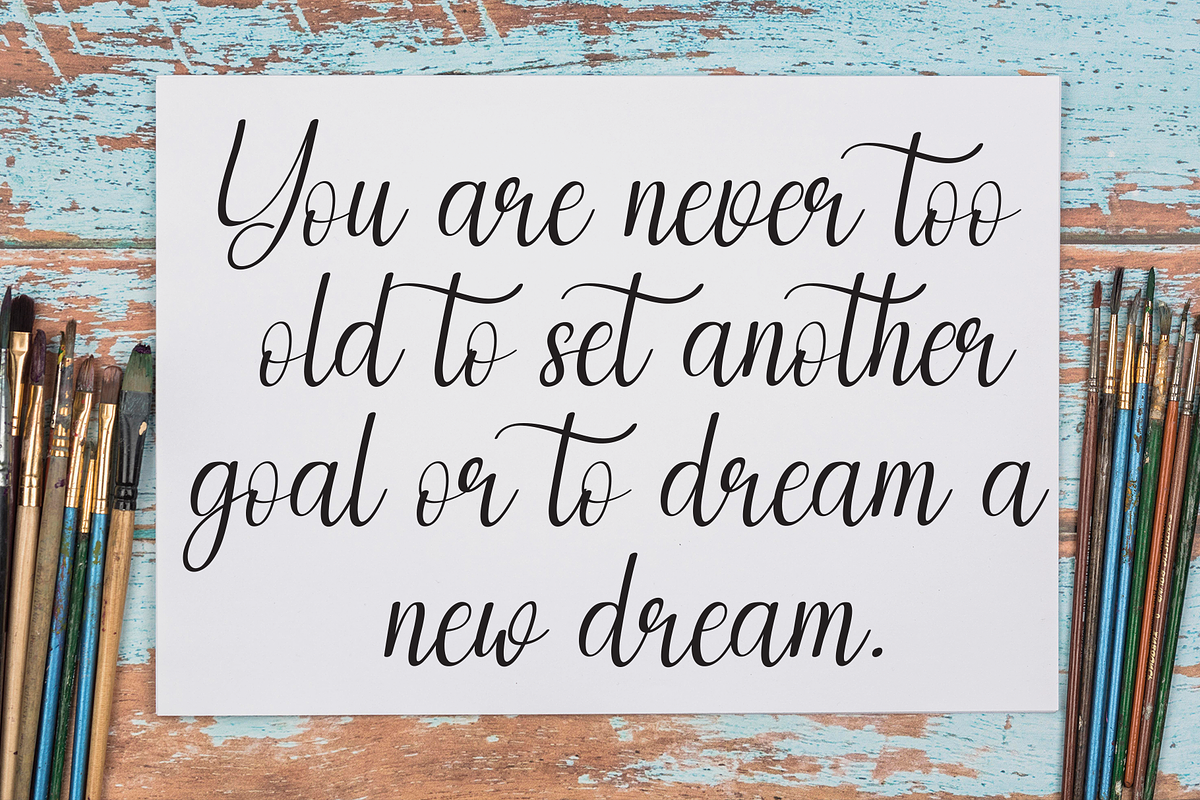 Romantic Signature | Script Font, a Handwritten Font by Scratchones (Photo 3 of 9)