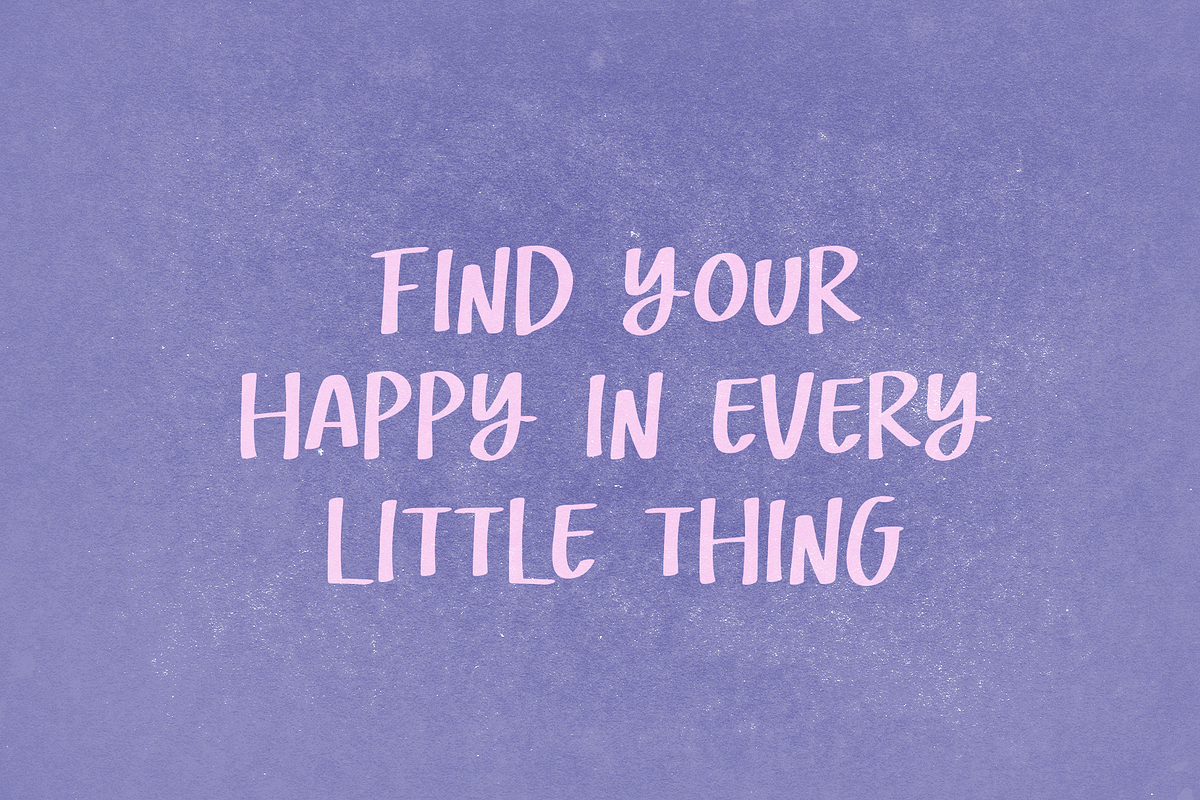 Happy Moments - Hand Drawn Font, a Handwritten Font by ™Creasi (Photo 5 of 6)
