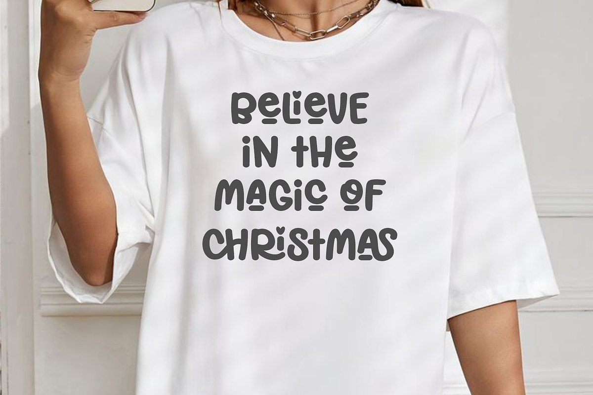 Stylish Christmas - Ligatures Font, a Handwritten Font by Keithzo (Photo 5 of 9)