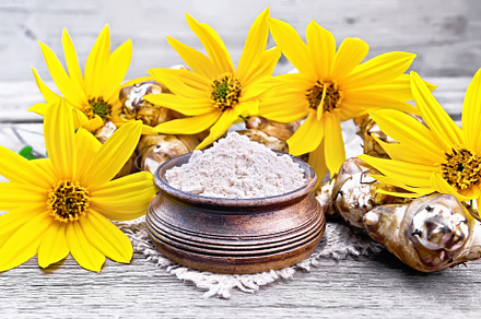 Flour of Jerusalem artichoke in bowl