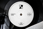 LP Label Mockup, a Packaging Mockup by Glue Lab (Thumbnail 1 of 4)