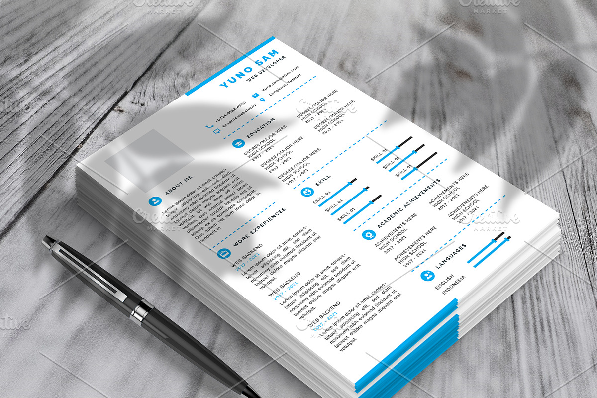 Simple Resume CV & Cover Letters, a Resume Template by Izalsye (Photo 2 of 4)