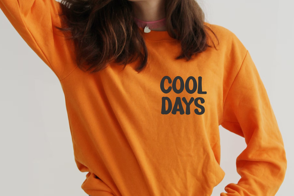 Sunday Summer - Fun Groovy Font, a Handwritten Font by SaktiAvellin (Photo 5 of 7)