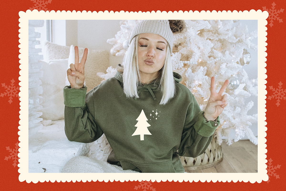 DEAR XMAS, a Font by Maria Feliz Fonts (Photo 7 of 11)