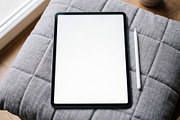 Elvora - iPad Device Mockup PSD #1, an iPad Mockup by Heinzel Std Mockup (Thumbnail 3 of 5)