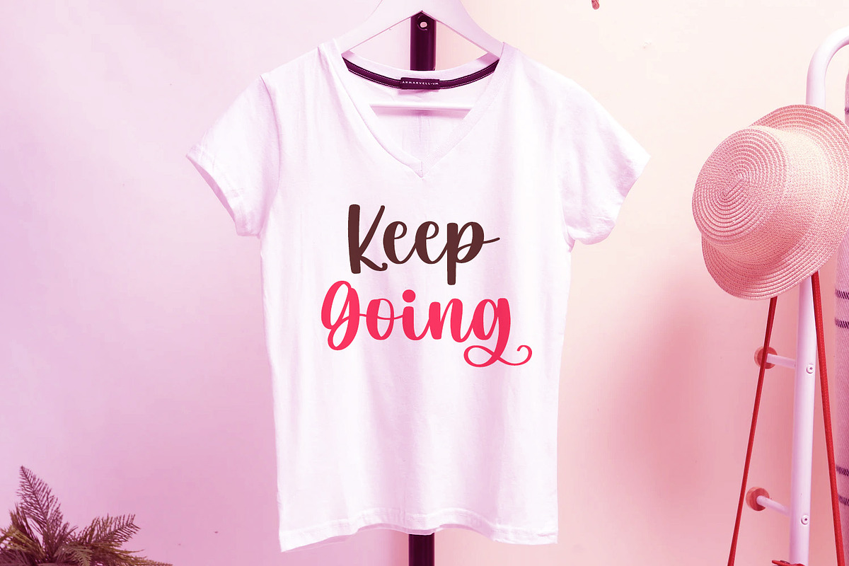 Sweet Ontimes, a Handwritten Font by yumnatype (Photo 5 of 10)