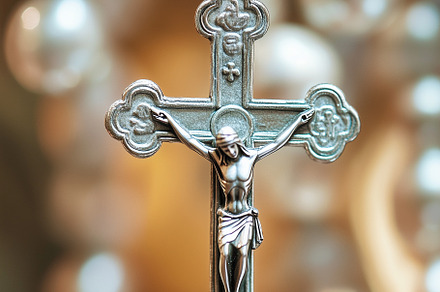 Crucifix on pearl rosary, a Wallpaper Photo by MistyDay
