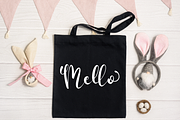Moon Preety, a Script Font by Forberas Club (Thumbnail 5 of 8)