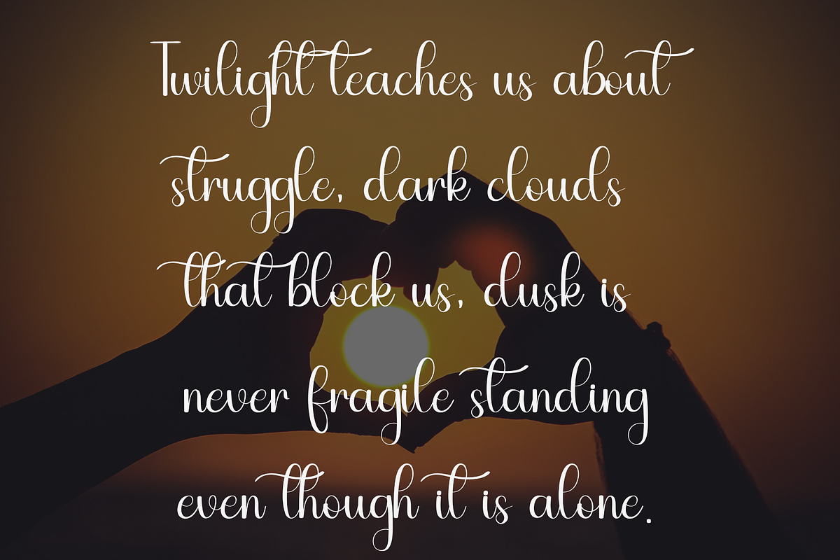 Simple Handwritten, a Handwritten Font by FreshTypeINK (Photo 4 of 8)