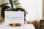 Rahayu Signature Font, a Script Font by Sronstudio (Thumbnail 4 of 10)