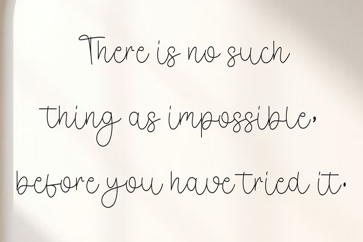 Moontly Christmas, a Handwritten Font by FreshTypeINK (Photo 3 of 8)