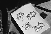 Moenier Script Font, a Script Font by Hindia Studio (Thumbnail 7 of 9)