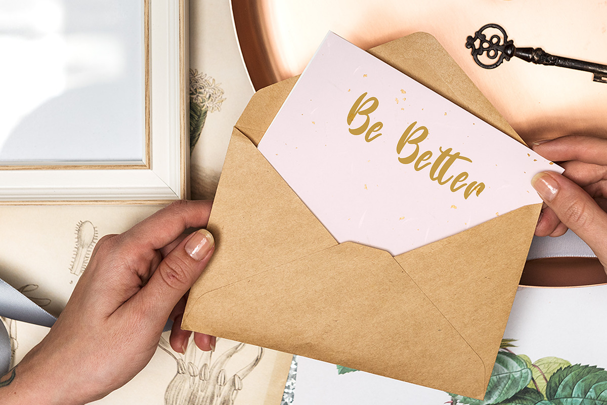 Sweet Stella | Handwritten Font, a Handwritten Font by esamaradany (Photo 3 of 8)