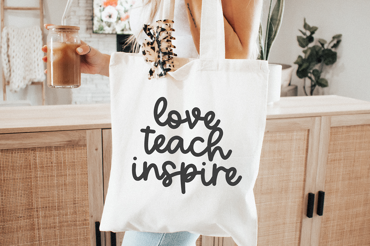 Cakepop | Handwritten Script Font preview 5