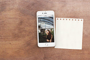 10 iPhone™ Mockups, an iPhone Mockup by eppearance (Thumbnail 9 of 13)