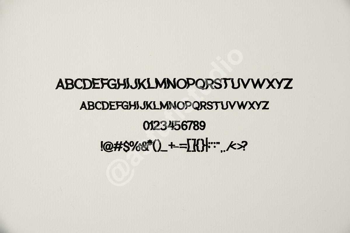 Coxora - Luxury Modern Serif Font Du, a Font by Astuti Studio (Photo 2 of 16)
