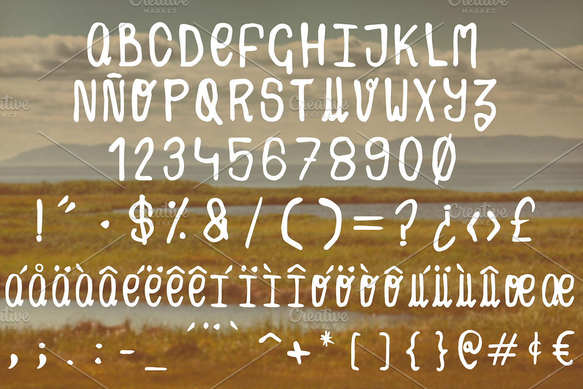 Alligator Hand Draw Font, a Handwritten Font by Luis Quesada Design (Photo 2 of 5)