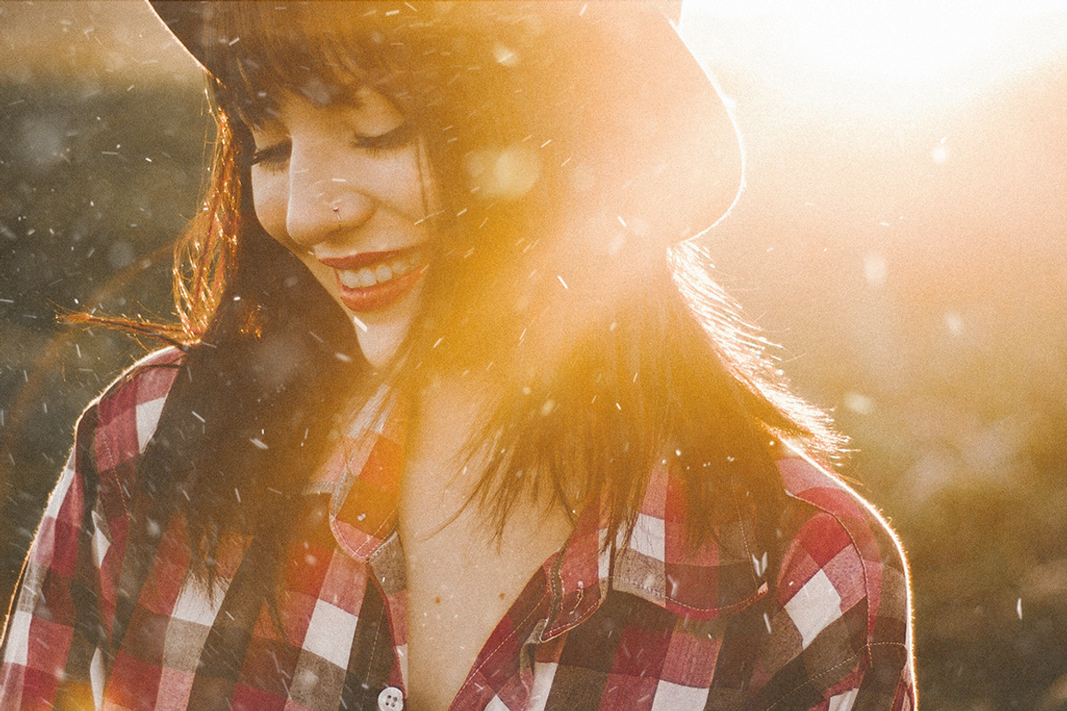 Snow & Dust Effect Photoshop, an Action Add-On by PhotoSpirit (Photo 3 of 8)