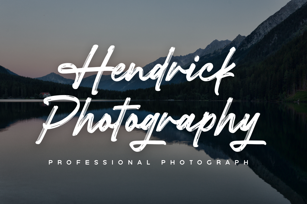 Breakline Signature – Handbrush Font, a Script Font by Fikryal Studio (Photo 9 of 15)