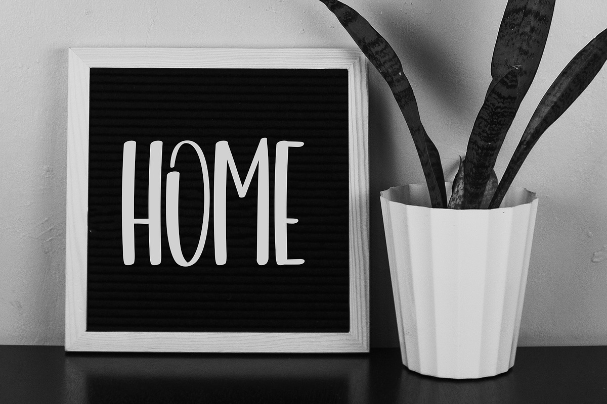 Photography, a Sans Serif Font by InermediaSTUDIO (Photo 4 of 5)