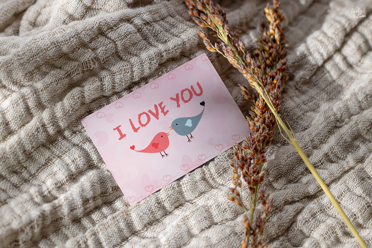 Lipstick | Handwriting font, a Handwritten Font by LivelyAutumn11.11 (Photo 5 of 5)