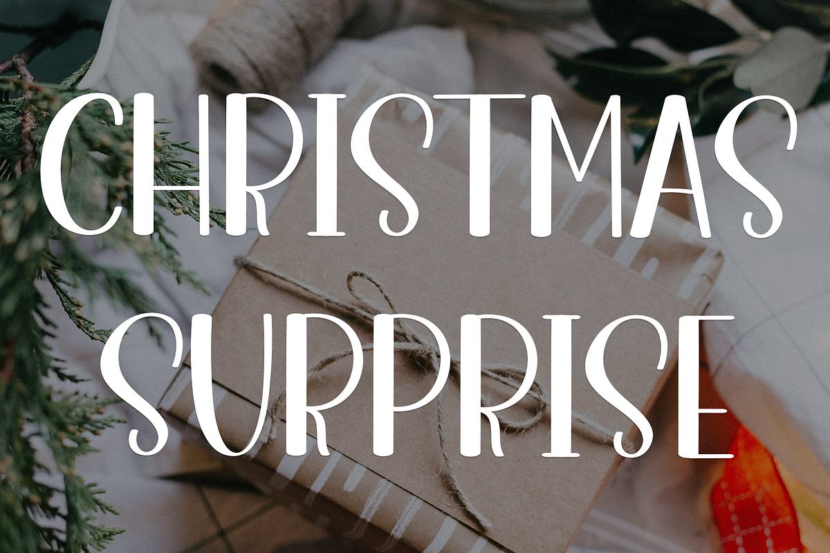 Joyful Christmas, a Handwritten Font by InermediaSTUDIO (Photo 4 of 8)