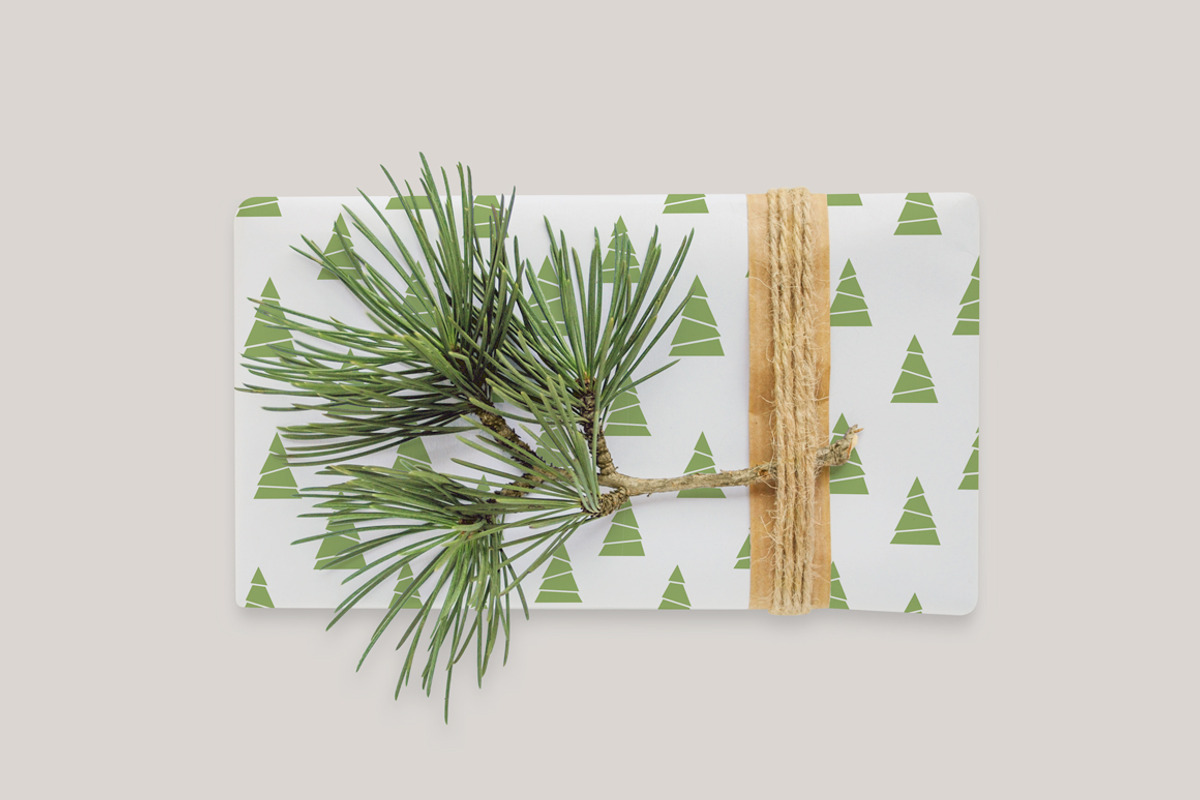 5 isolated Christmas boxes mockups, a Packaging Mockup by Yapanda (Photo 5 of 7)