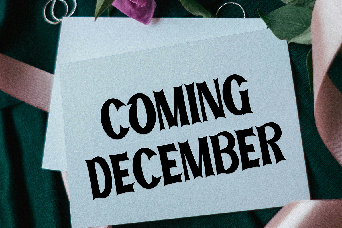 Christmas Display, a Script Font by InermediaSTUDIO (Photo 8 of 8)