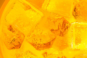 3 in 1 - Ice cubes in orange juice