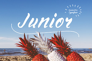 Juniorhandwritten Font