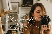 Hogestory - Stylish Signature, a Script Font by Graha Type (Thumbnail 3 of 12)