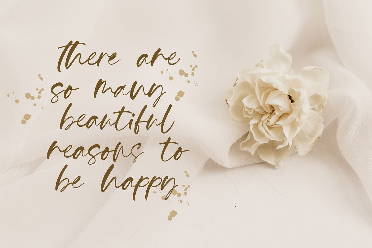 Tropical Garden, a Handwritten Font by Papermode Co. (Photo 4 of 7)