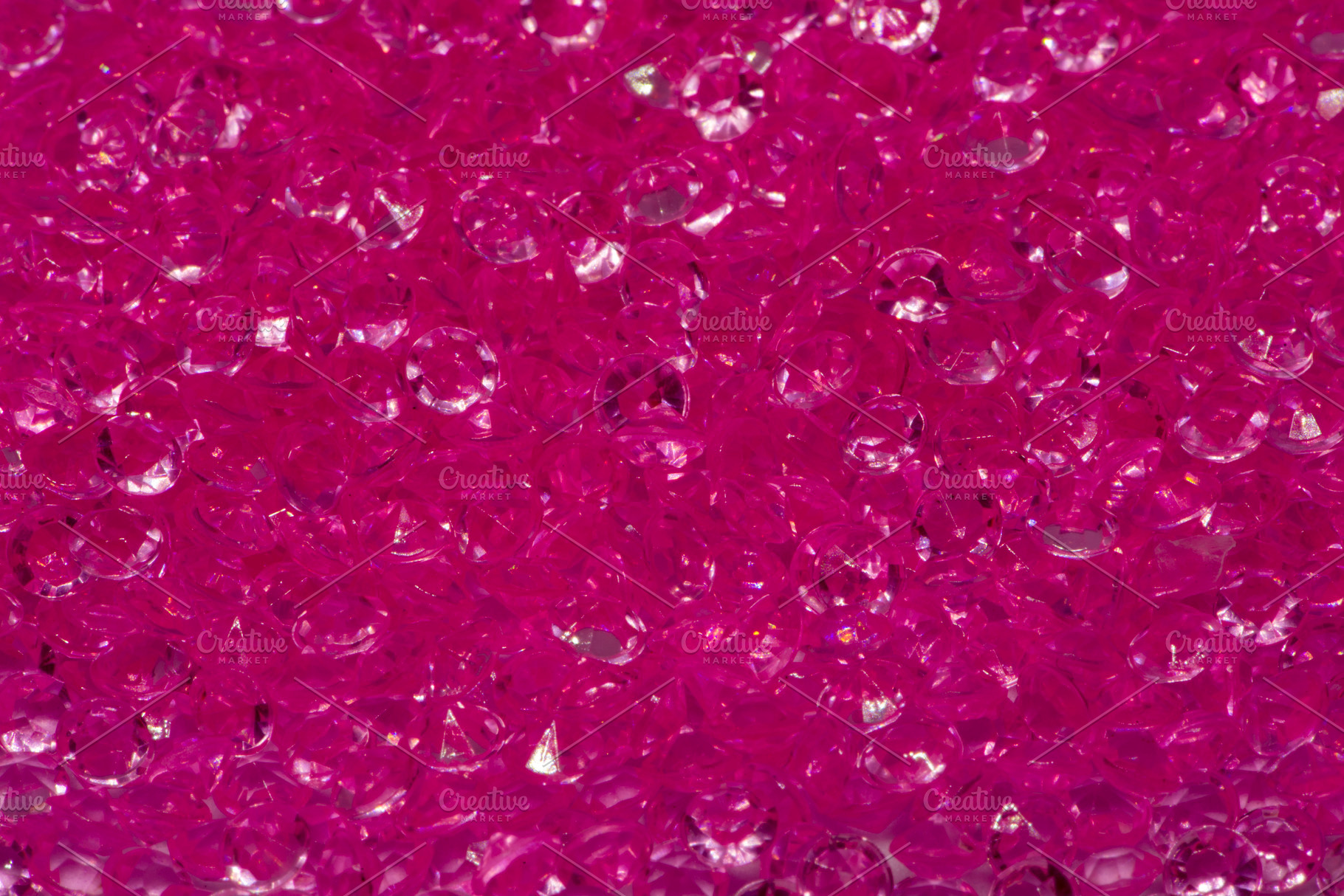 Diamonts, a Background Photo by Vicente Soler