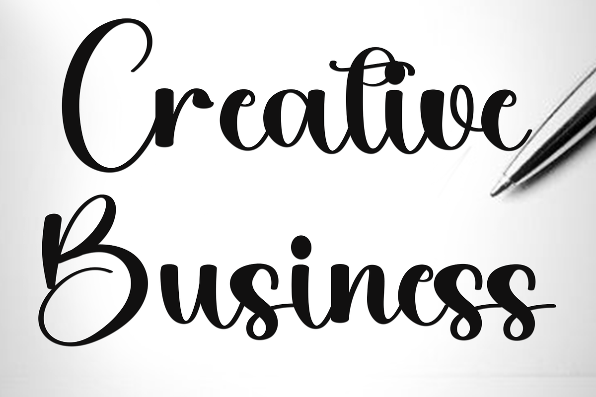 Amellia, a Handwritten Font by InermediaSTUDIO (Photo 5 of 8)