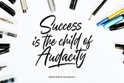 Sellinda Bright Handwriting Typeface, a Handwritten Font by Damarletter (Thumbnail 4 of 7)