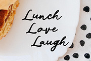Funta, a Script Font by Gatype (Thumbnail 3 of 8)
