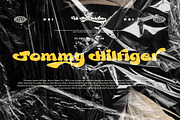 La Rochelle Display, a Font by Tegh co. (Thumbnail 6 of 10)