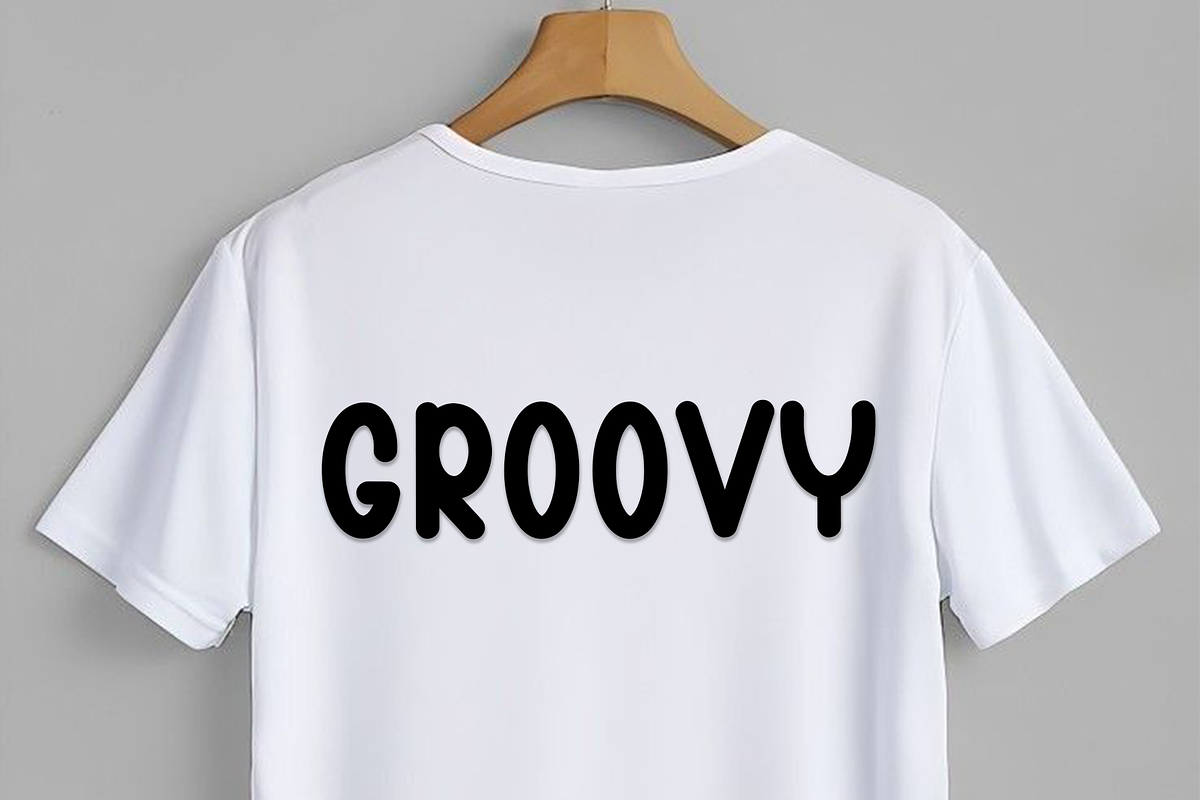 Dream Groove, a Script Font by InermediaSTUDIO (Photo 4 of 7)