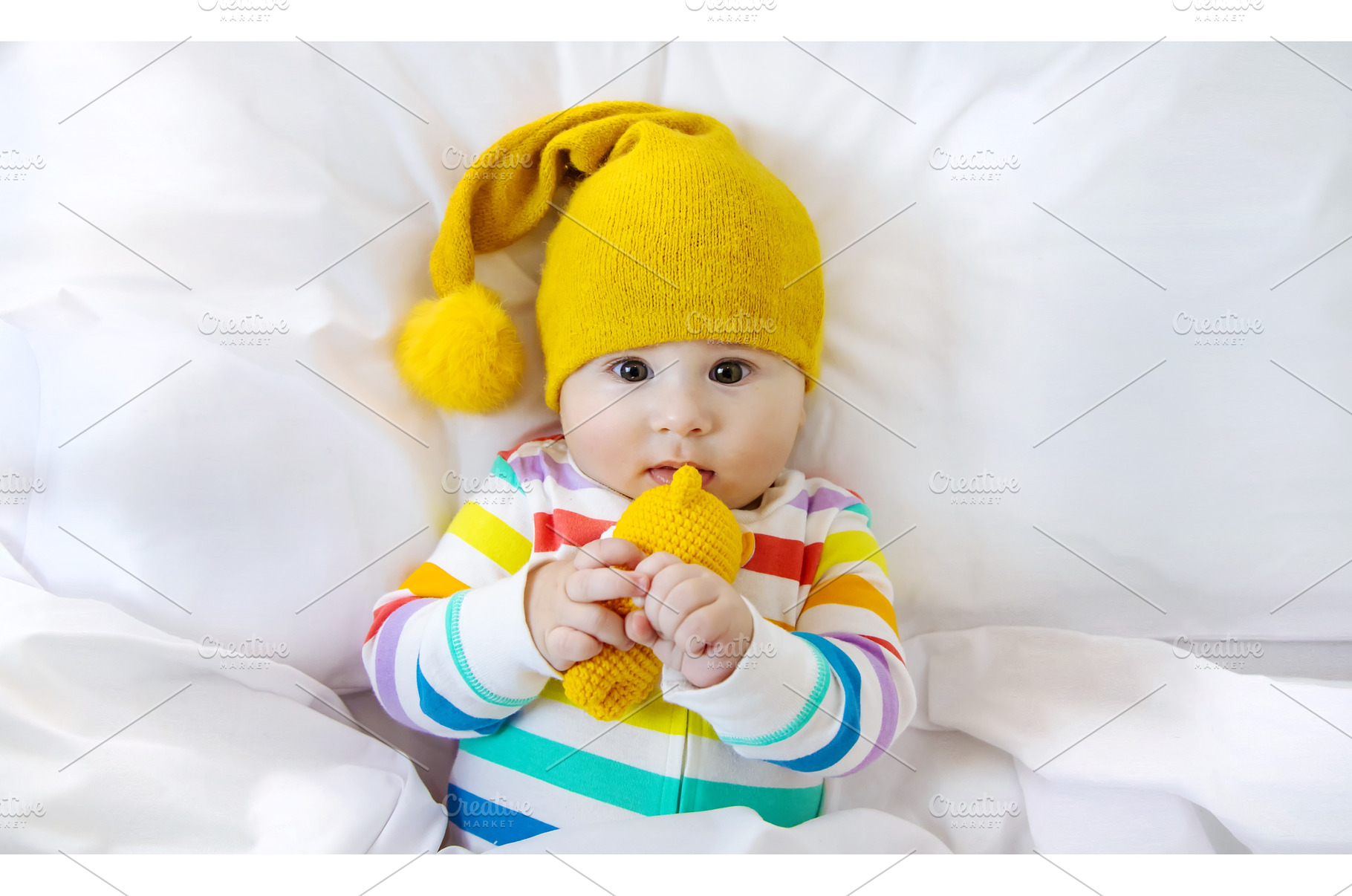 The baby in the crib goes to bed, a Person Photo by yanadjana