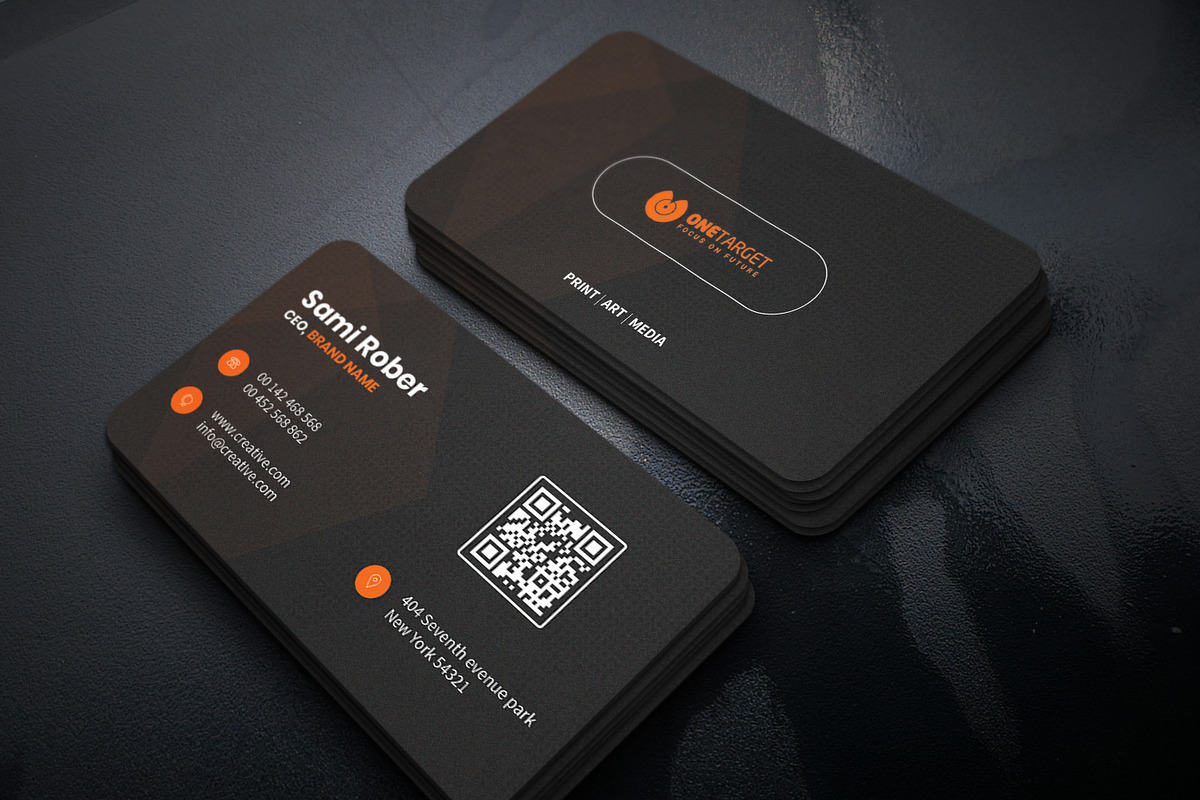 Minimal & Elegant Business Card, a Business Card Template by Momentostudio (Photo 3 of 4)