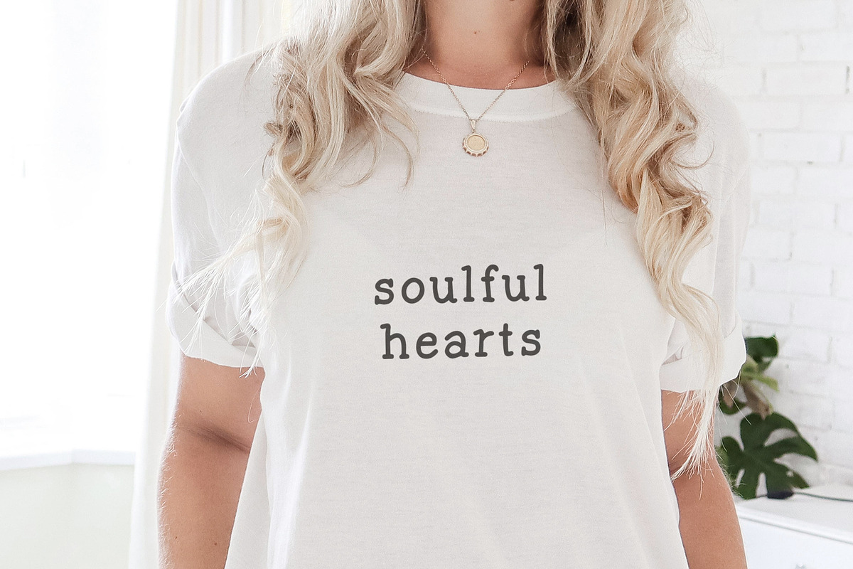 Sweetsoul | Handlettered Serif Font, a Serif Font by Pink Coffie (Photo 3 of 20)