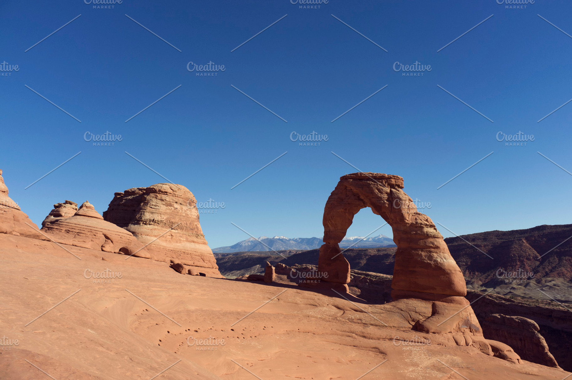 Desert Arch, a Nature Photo by MikeMcAlister