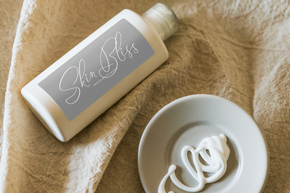 Brilliant Sculpted, a Handwritten Font by operatype.co (Photo 8 of 15)