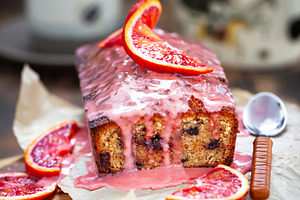 Blush orange and dark chocolate cake