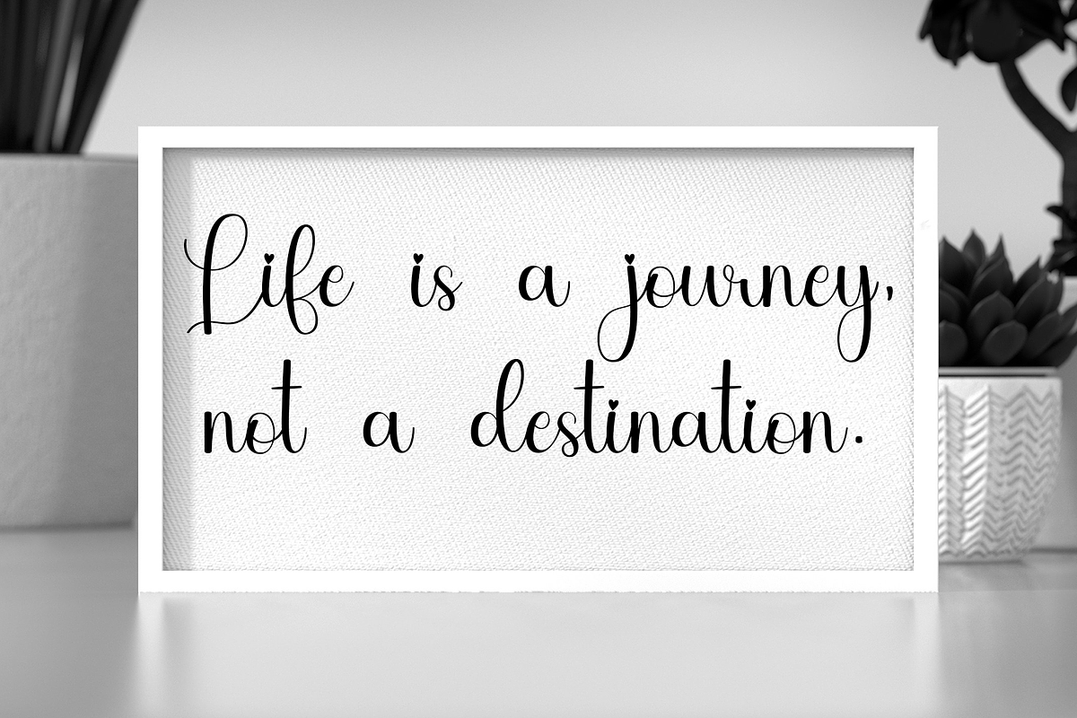 Morning, a Handwritten Font by InermediaSTUDIO (Photo 4 of 8)