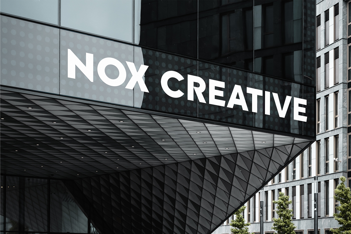 Gronik - Geometric Display Sans, a Sans Serif Font by Ainun Jinan (Photo 6 of 9)