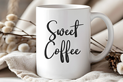 Snowy - Sweet Handwritten Font, a Handwritten Font by Letterayu Studio (Thumbnail 4 of 8)