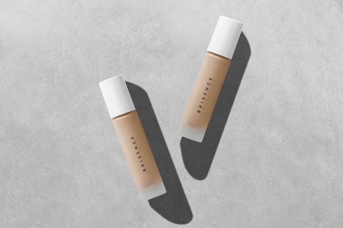 Logo Mockup Foundations, a Pens & Pencil Mockup by Asylab (Photo 7 of 8)
