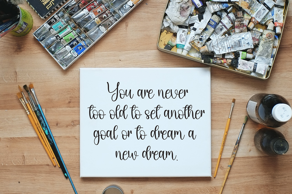 Valentine | Script Font, a Handwritten Font by Scratchones (Photo 5 of 9)