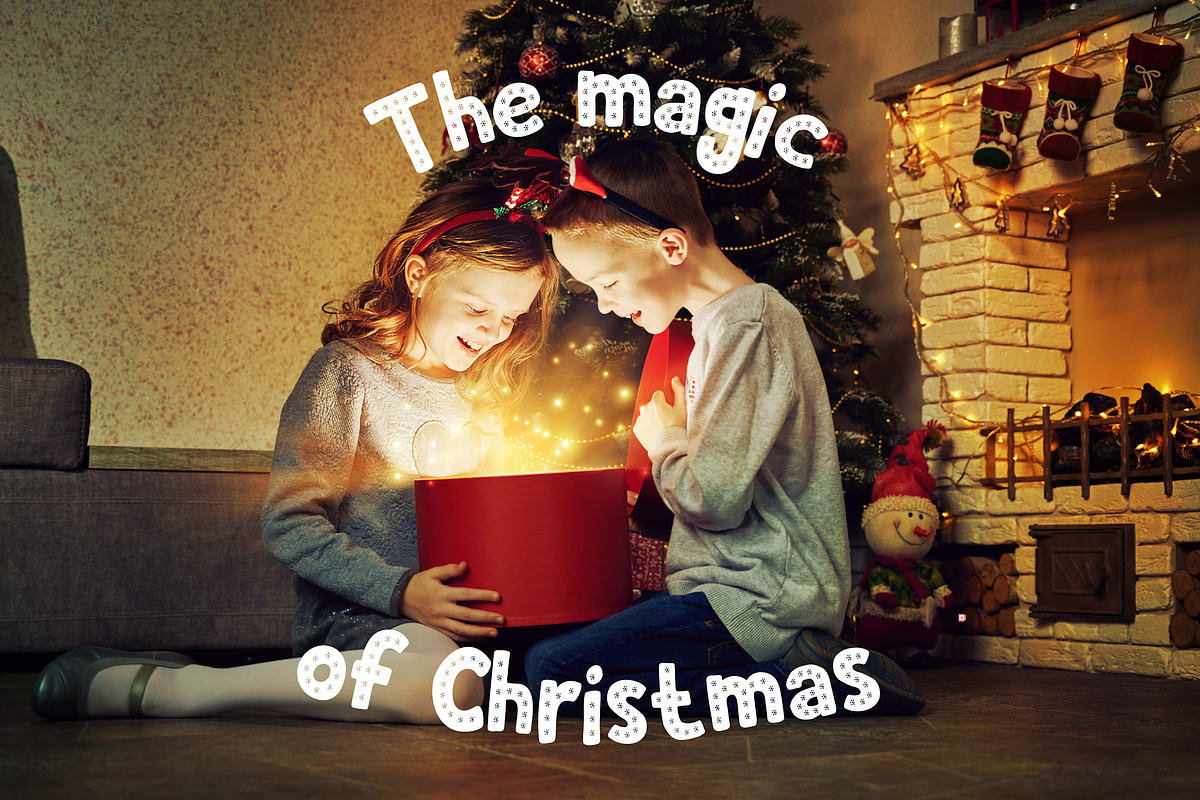 Jingly Bells Christmas Font, a Handwritten Font by StudioLingo (Photo 6 of 7)